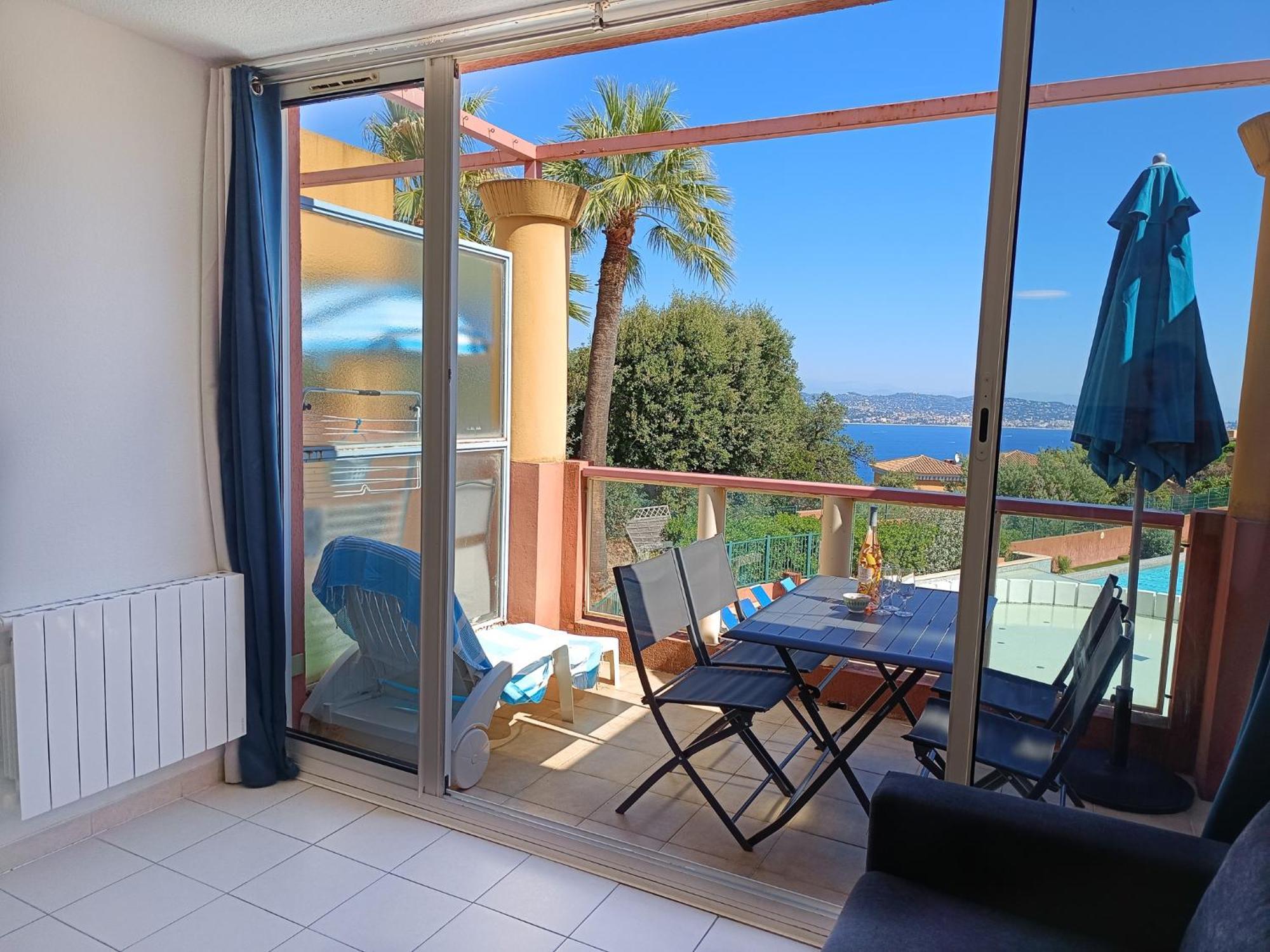 Magnifique Vue Mer Et Piscine - Les Cles De L Esterel تيول سور مير المظهر الخارجي الصورة